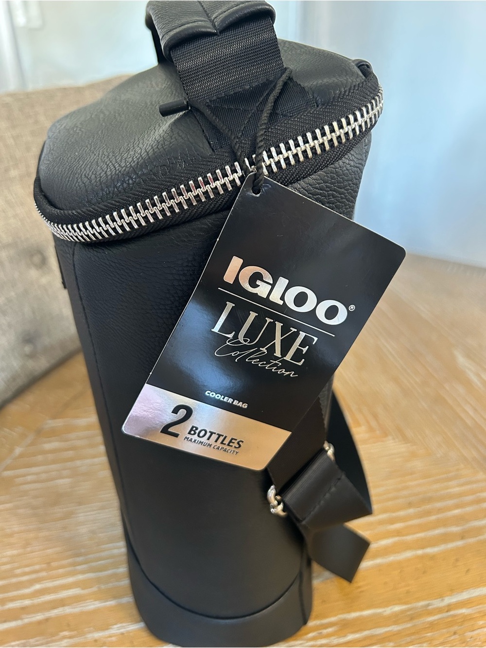 Igloo Luxe Collection Black Bottle Cooler Carrier